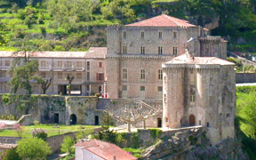 Le château de Largentière
