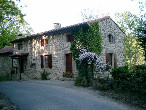Location gîte le Perrusson en ardèche verte