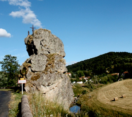 L'entrée du village de Lanarce